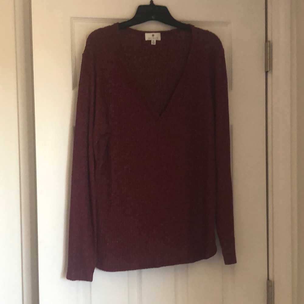 Burgundy V neck long sleeve top